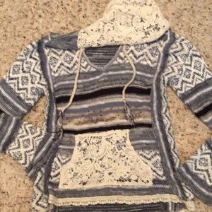 American Rag Cie women’s sweater